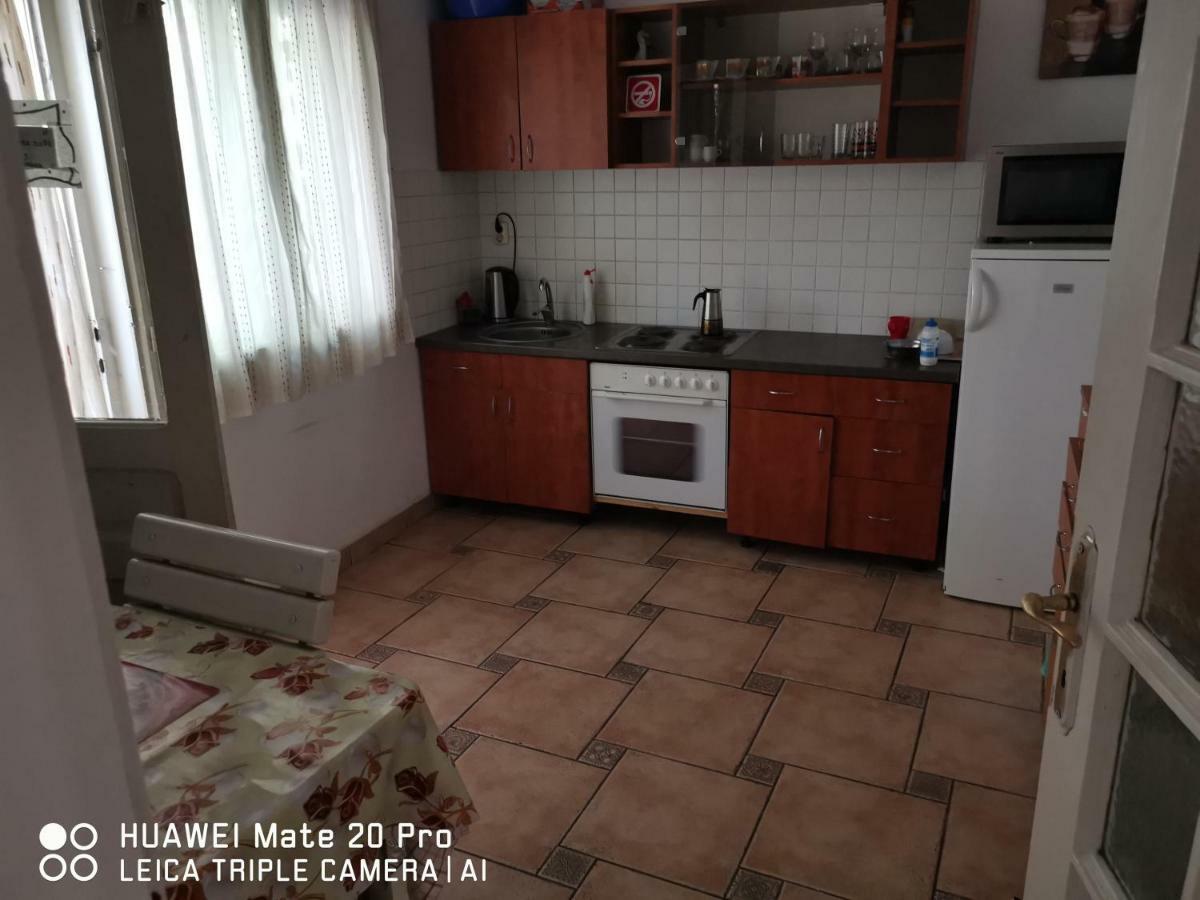 Enjoy Hostel Cluj-Napoca Eksteriør bilde
